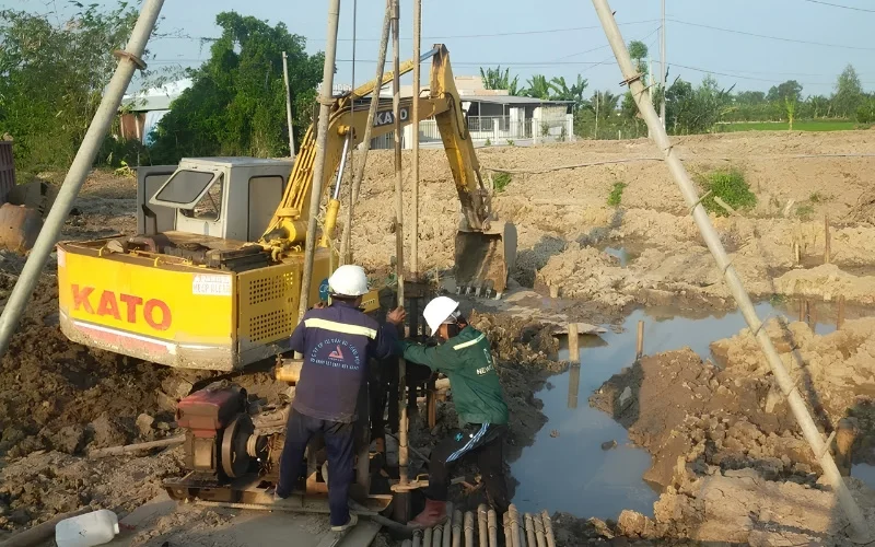 thiết bị thi công cọc D400 khoancoc